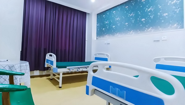 深圳落户 2025新规_2025暑期档大盘票房连续10天破亿 美元消费万亿近1总量